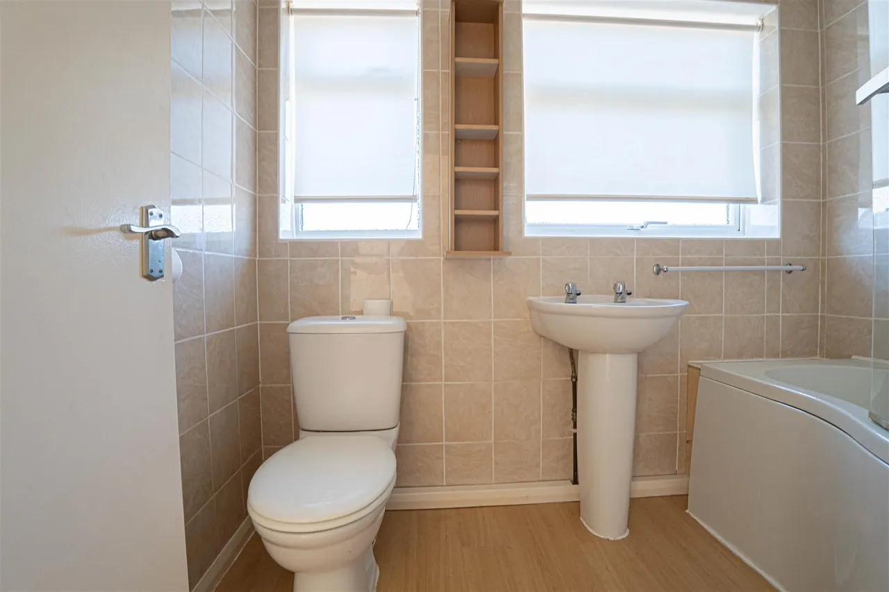 Lancing Close, Hastings, photo 17