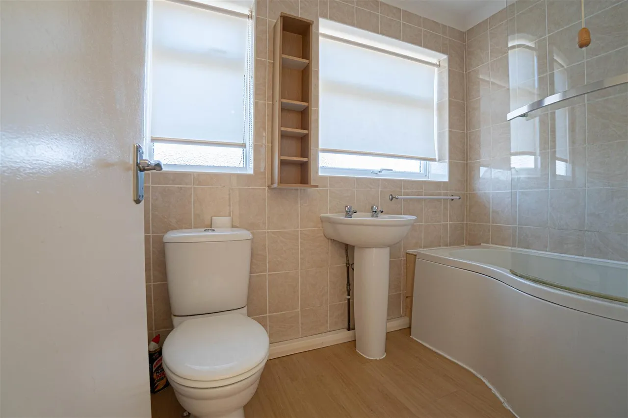 Lancing Close, Hastings, photo 8