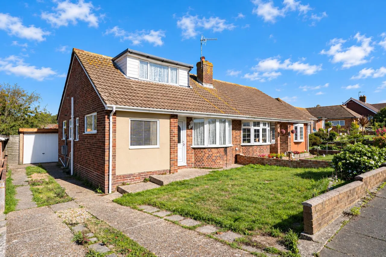 3 bed house for sale, Lancing Close, Hastings