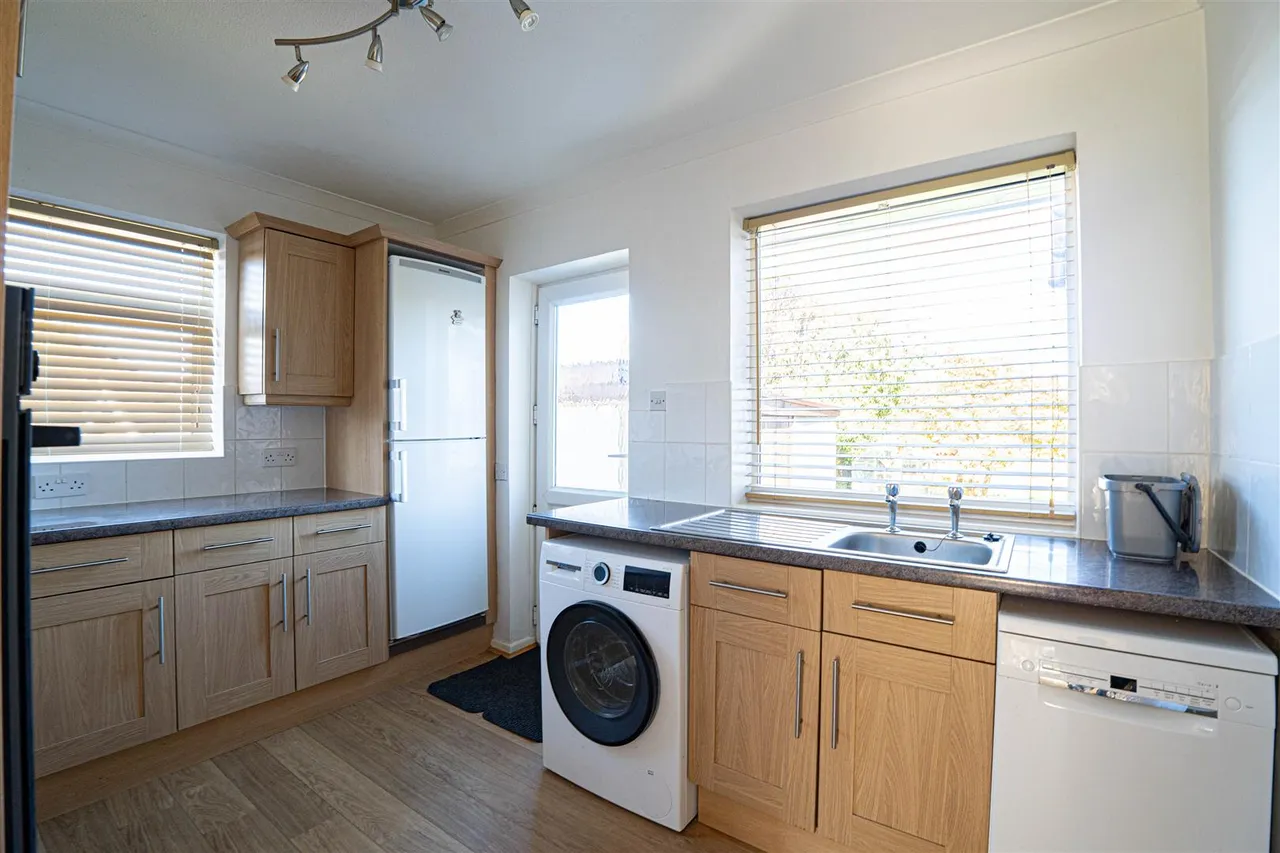 Lancing Close, Hastings, photo 22