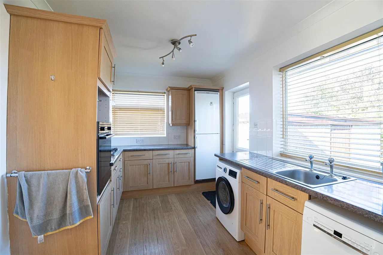 Lancing Close, Hastings, photo 4