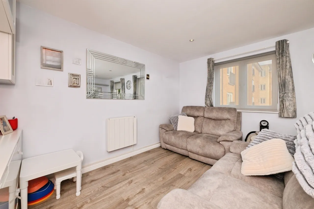 Waterfall Close, Hoddesdon, EN11, photo 6
