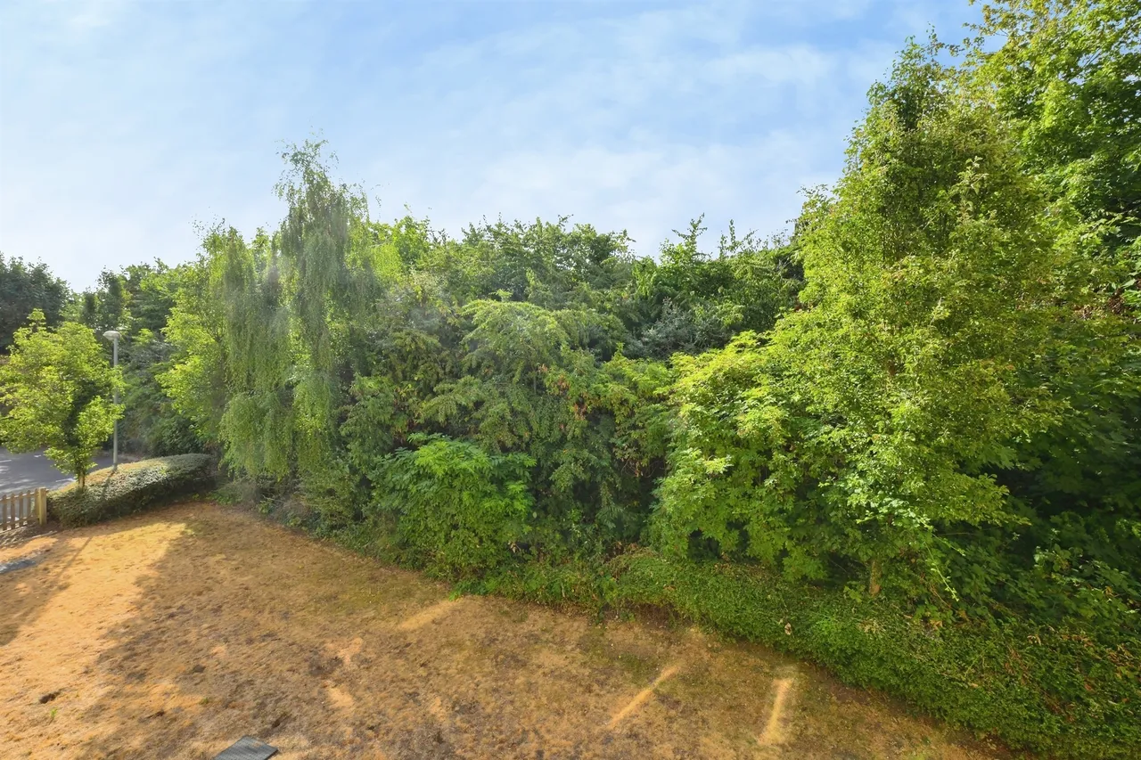 Waterfall Close, Hoddesdon, EN11, photo 15