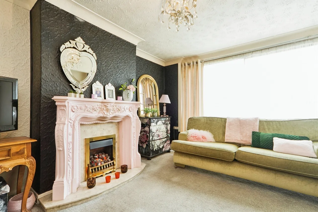 Whitehall Road, Leeds, LS12, photo 7