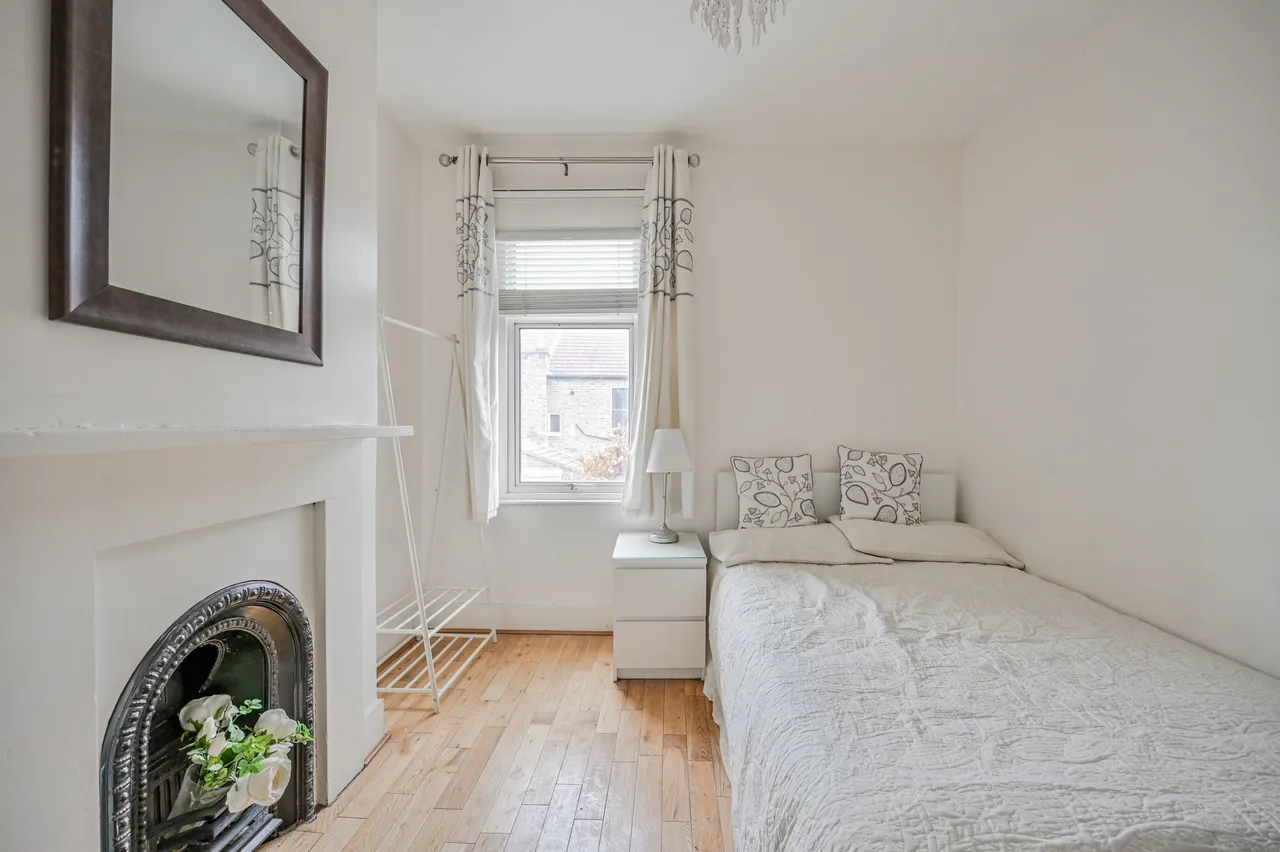 London, E15, photo 12