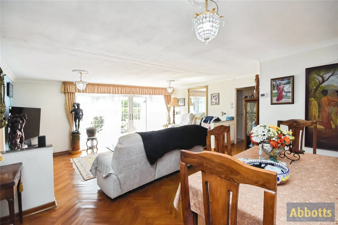 Montefiore Avenue, Rayleigh, Essex, SS6, photo 4