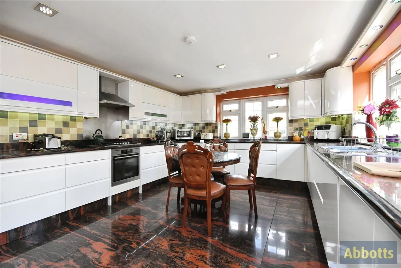 Montefiore Avenue, Rayleigh, Essex, SS6, photo 9