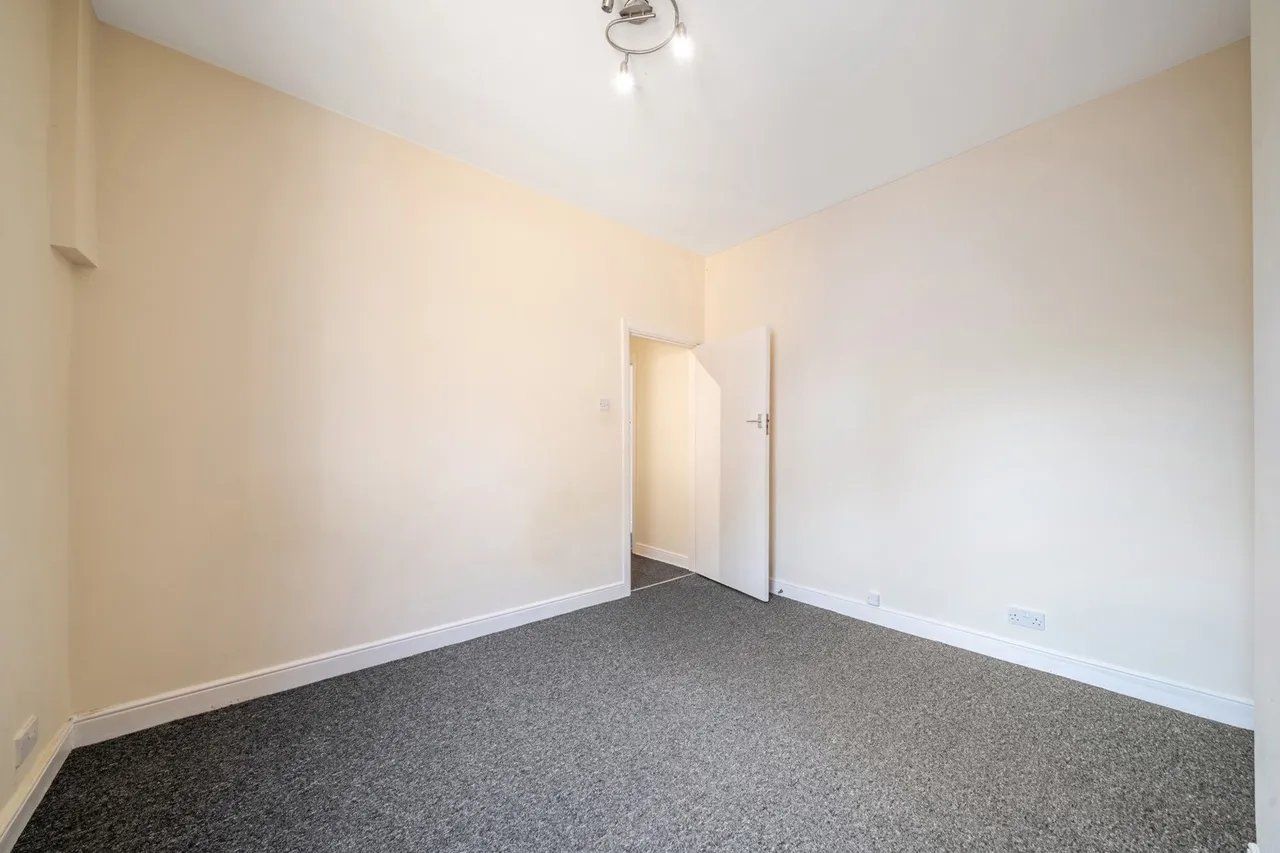Springbank Road, SE13, photo 5