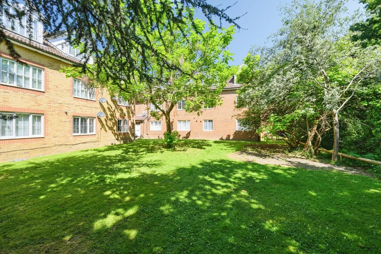 Aspen Vale, Whyteleafe, Surrey, CR3, photo 12