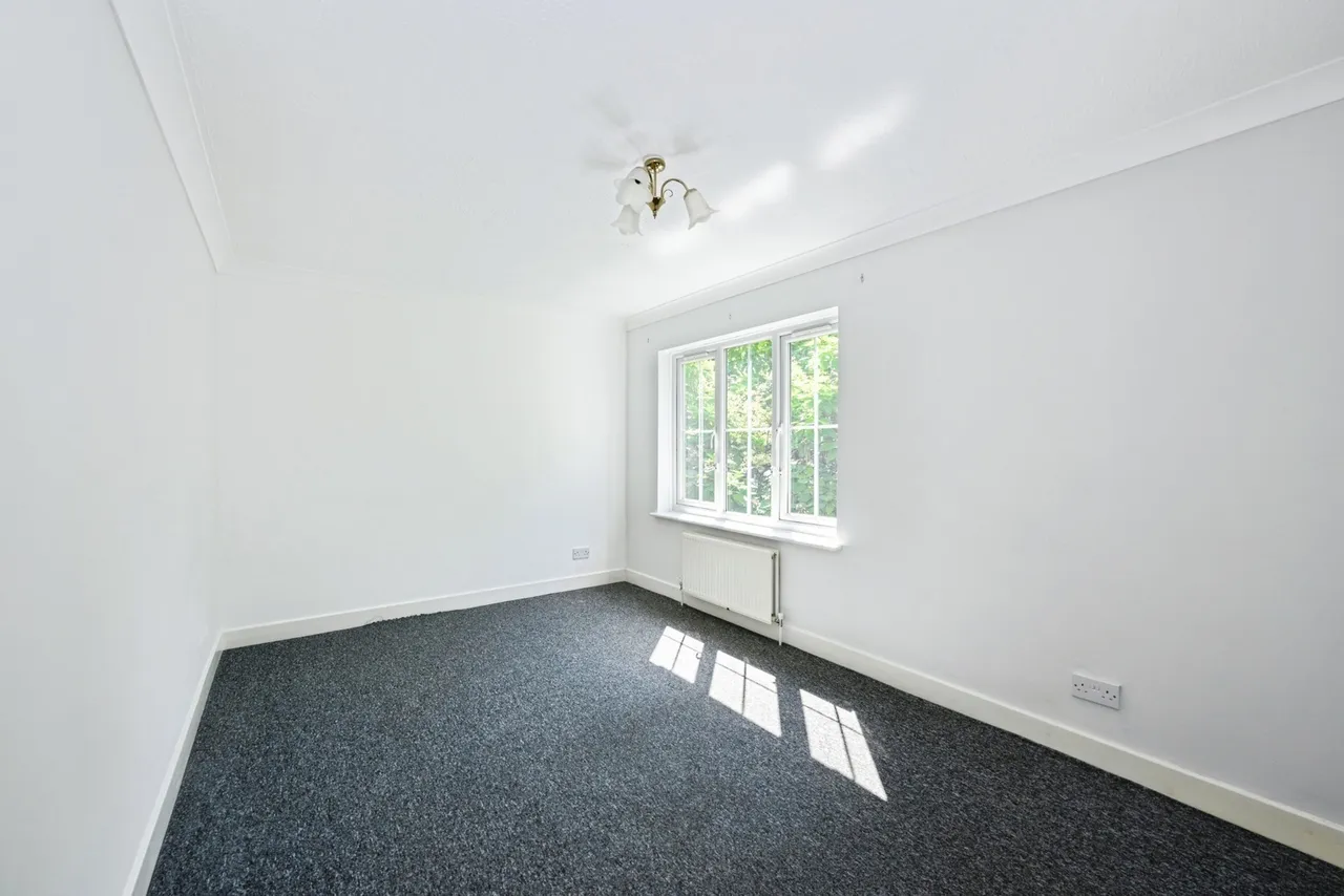 Aspen Vale, Whyteleafe, Surrey, CR3, photo 4