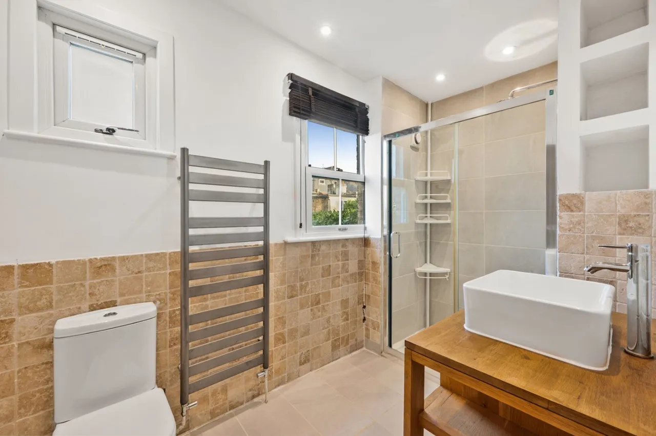 Devonshire Road, Chiswick, W4, photo 17