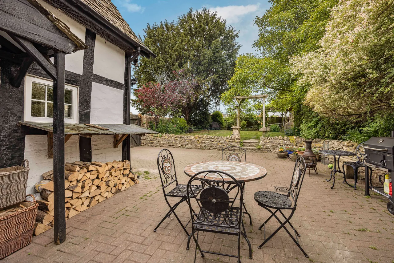 Evesham Road, Bishops Cleeve, GL52, photo 14