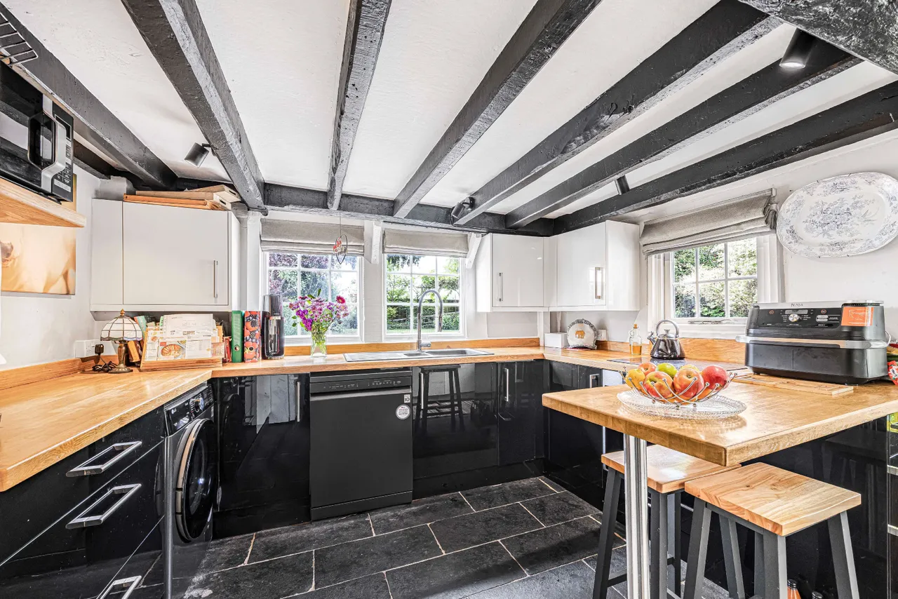 Evesham Road, Bishops Cleeve, GL52, photo 7