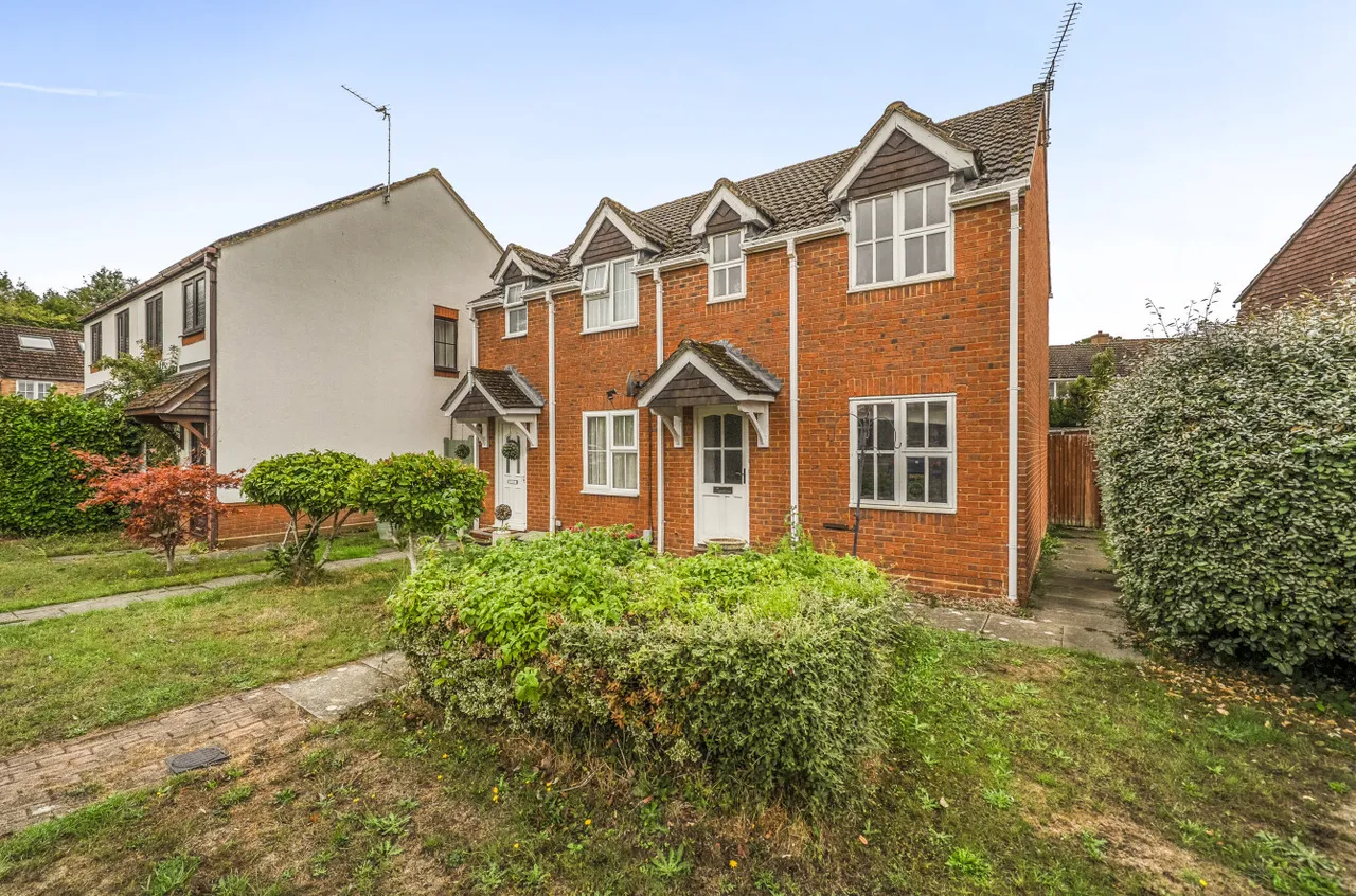 Bergenia Court, West End, GU24, photo 12