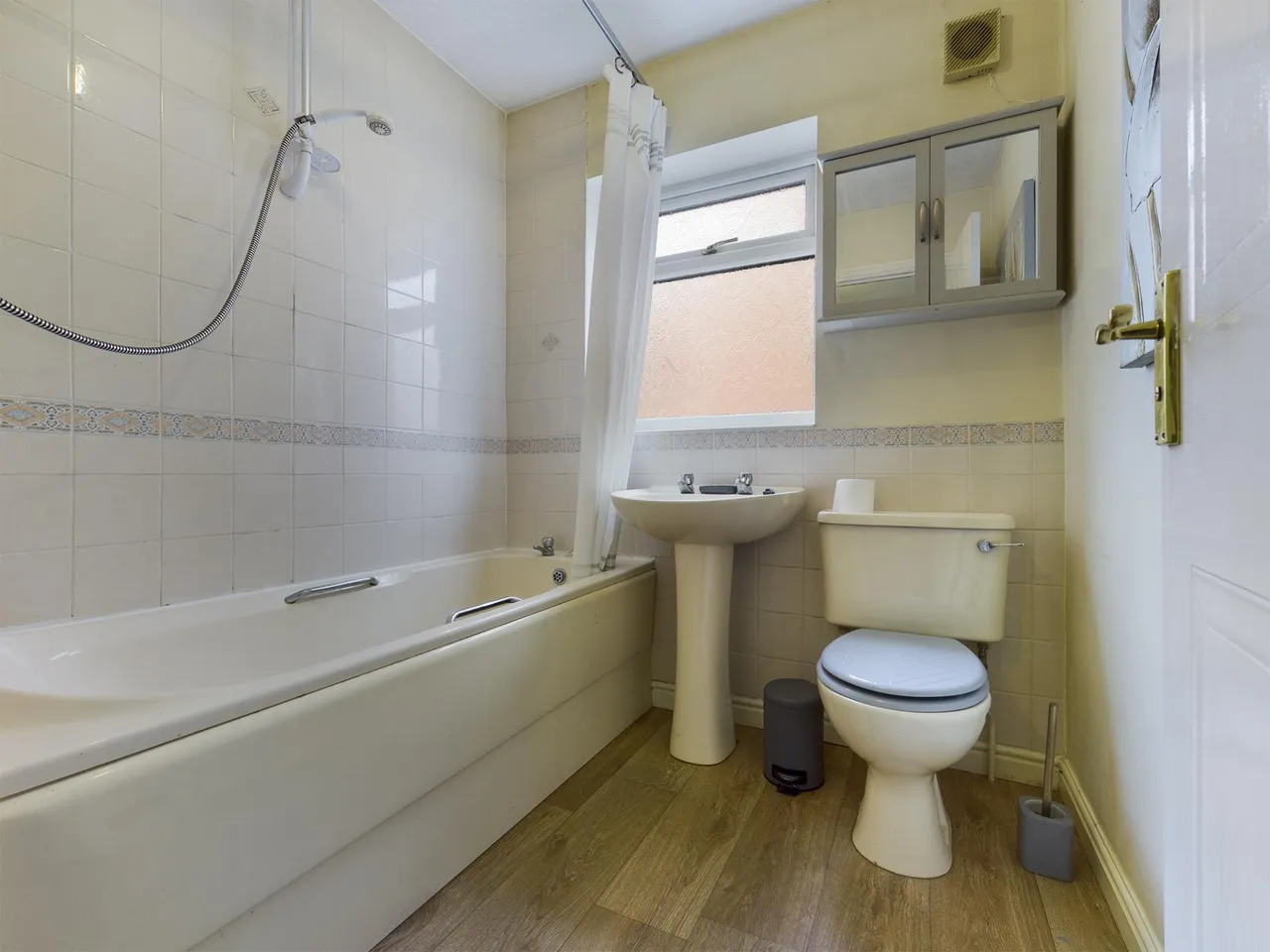 Bishop Road, Chell, Stoke-on-Trent, ST6, photo 6