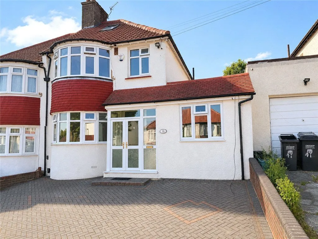 4 bed house for sale — Croft Road, London, SW16