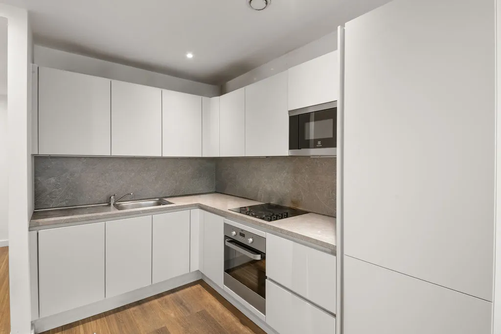 Bryant Apartments, Perceval Square, College Road, Harrow, photo 3