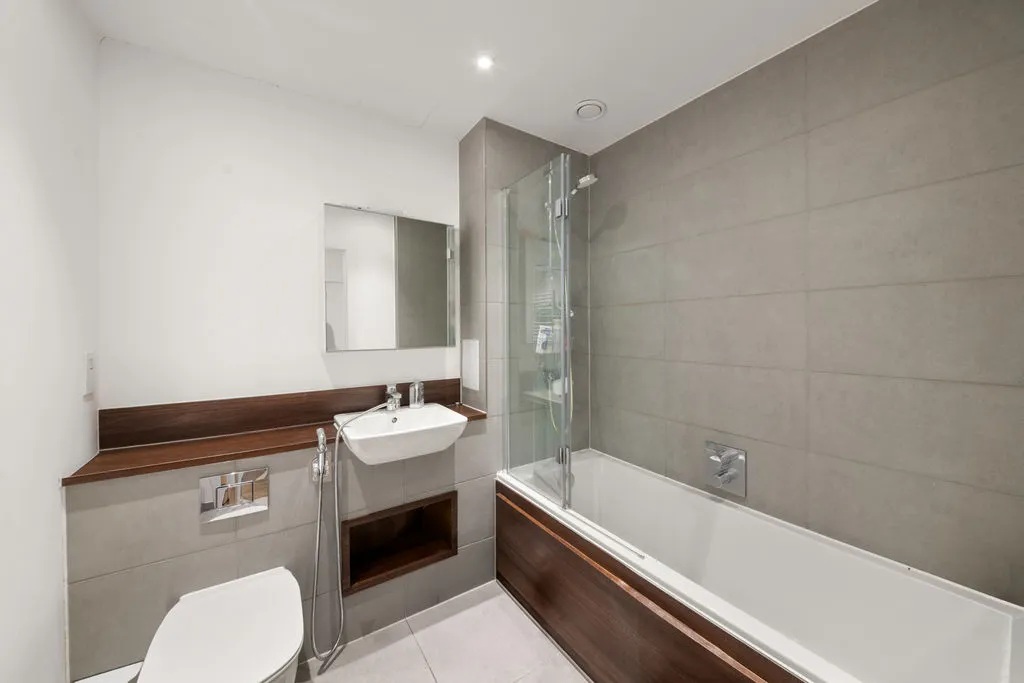 Bryant Apartments, Perceval Square, College Road, Harrow, photo 8