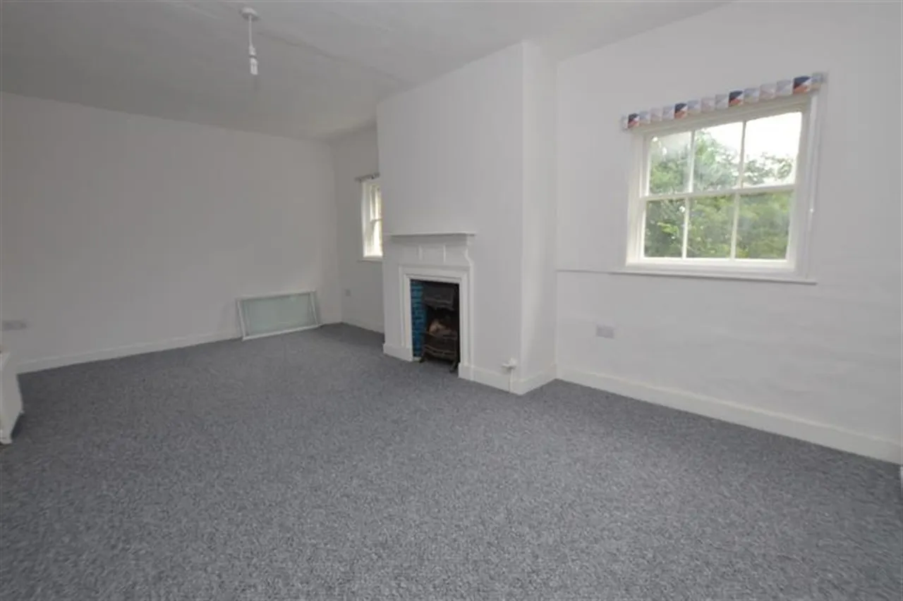 Vicarage Lane, Chigwell, IG7, photo 5