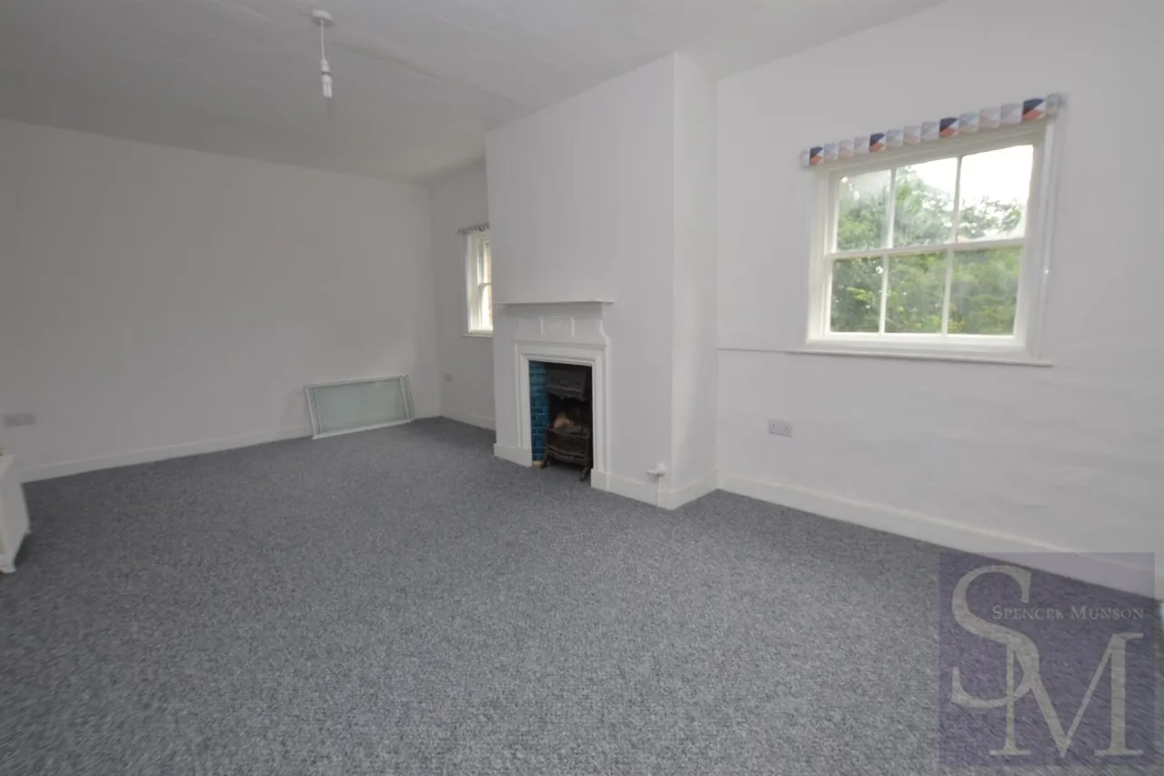 Vicarage Lane, Chigwell, IG7, photo 9