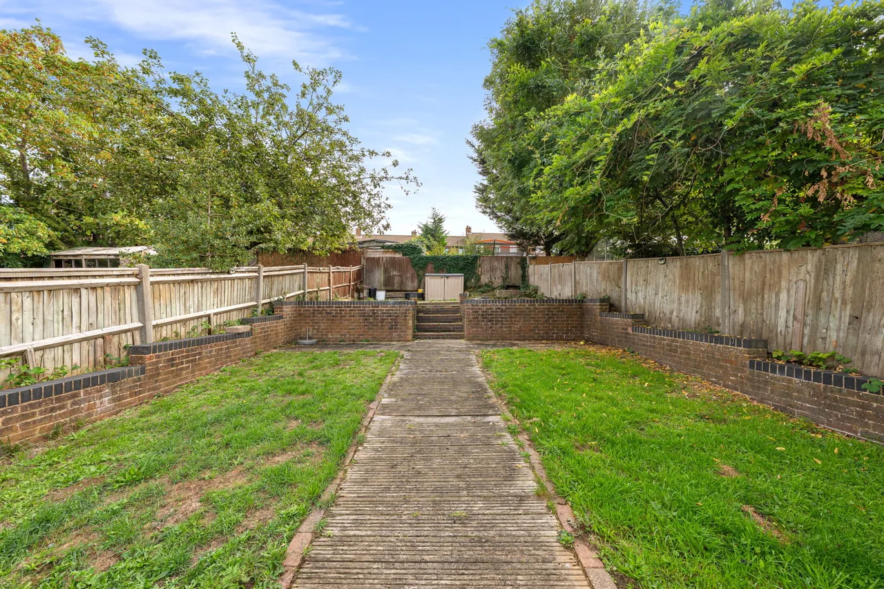 Brownspring Drive, London, SE9, photo 17