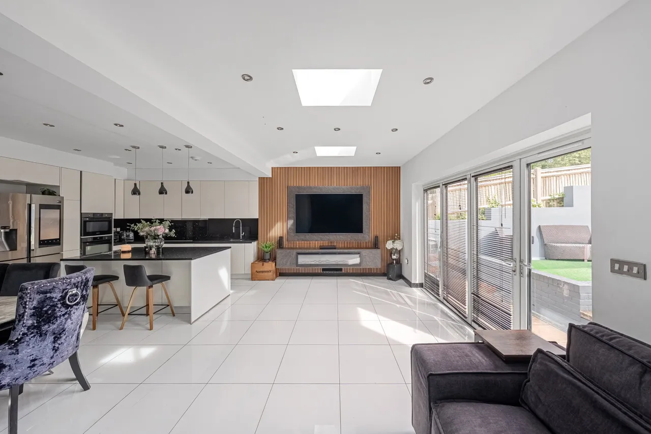 Brownspring Drive, London, SE9, photo 2