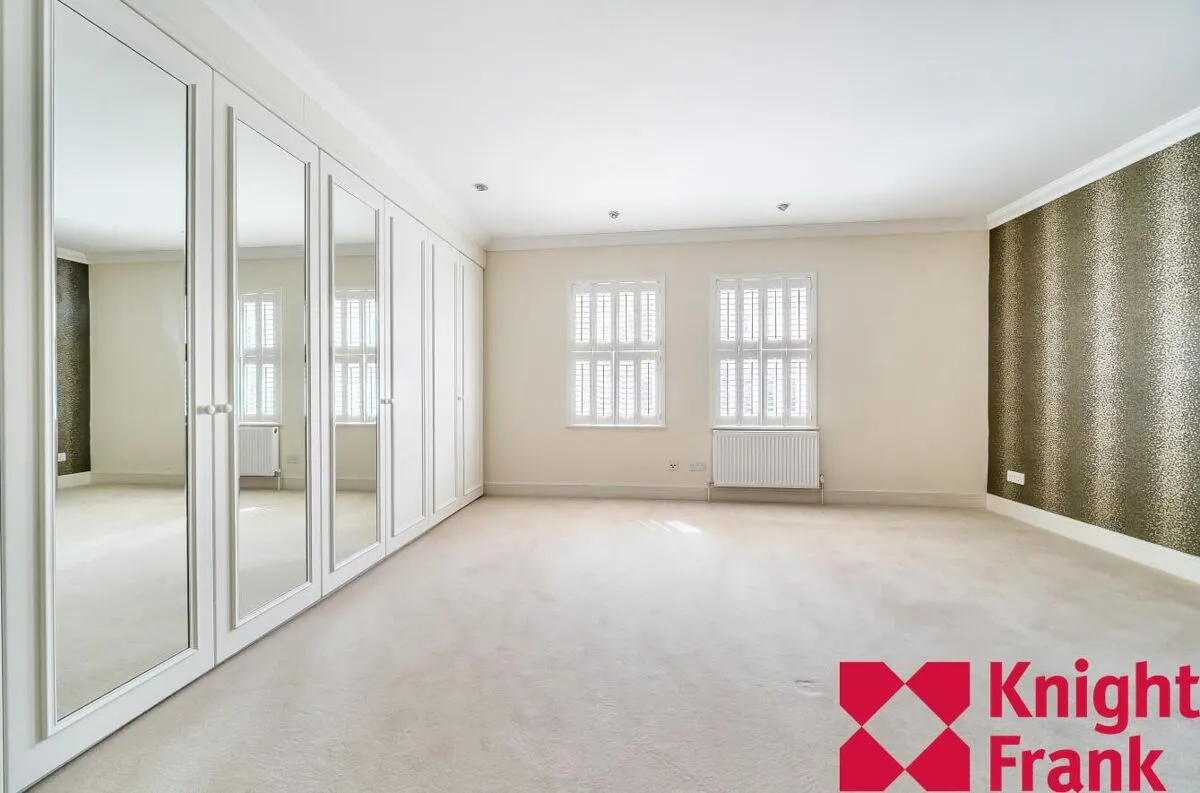 Holloway Drive, Virginia Water, GU25, photo 9