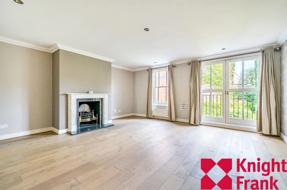 Holloway Drive, Virginia Water, GU25, photo 5