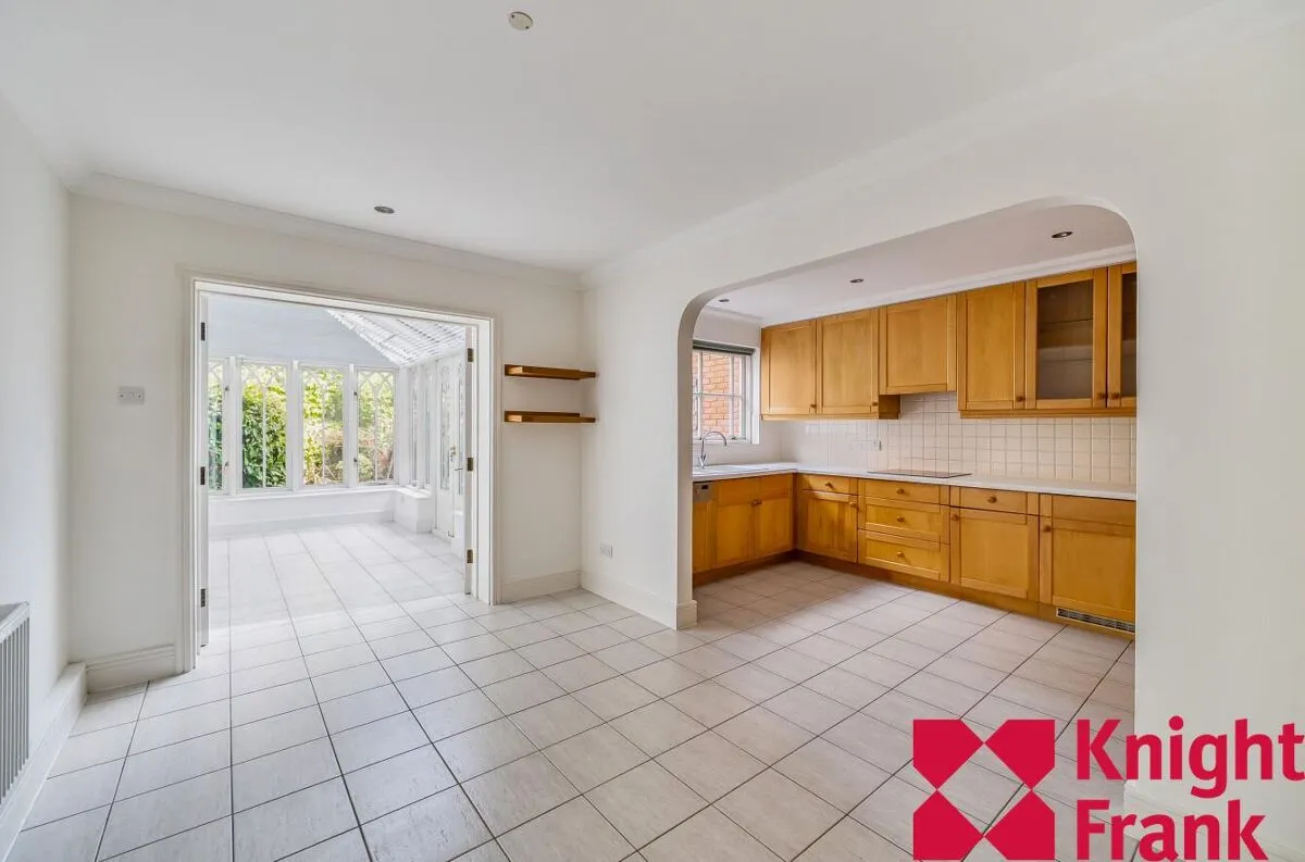 Holloway Drive, Virginia Water, GU25, photo 4