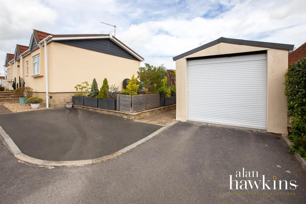 Lillybrook Estate, Lyneham, photo 17