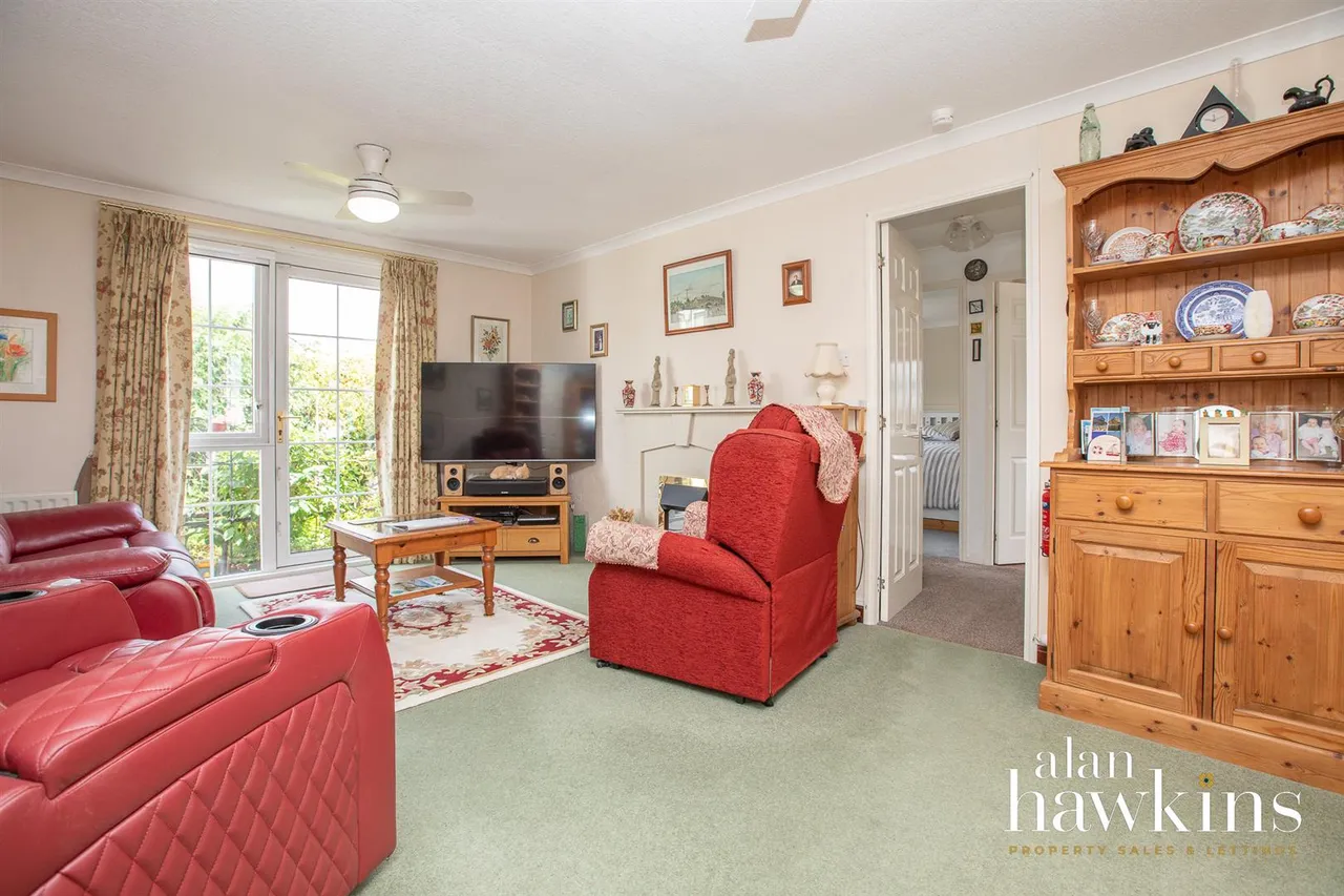Lillybrook Estate, Lyneham, photo 5