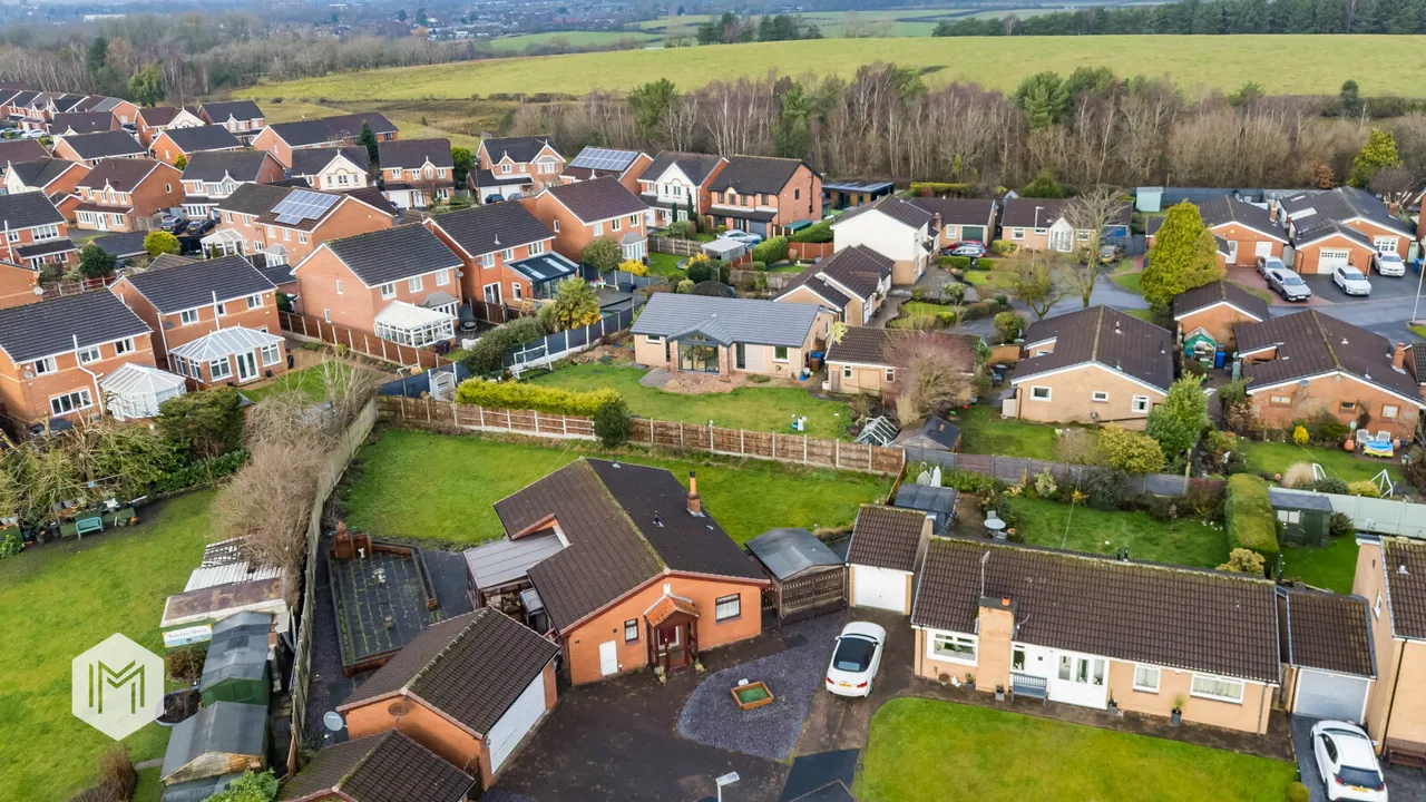 Aston Grove, Tyldesley, Manchester, M29 8XA, photo 2