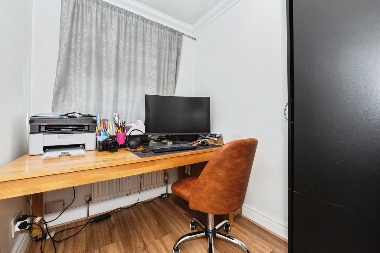 Grovelands Way, Grays, RM17, photo 12