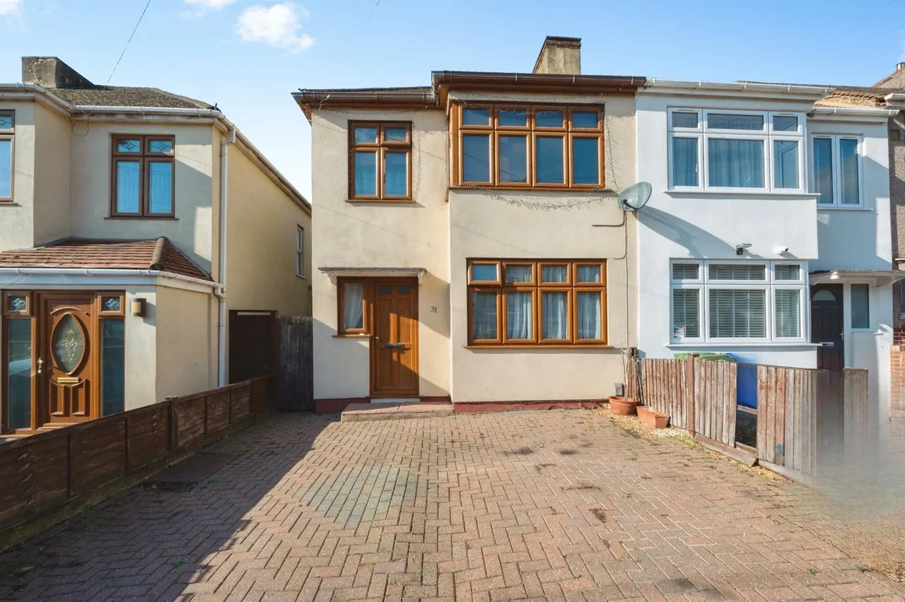 3 bed house for sale, Grovelands Way, Grays, RM17