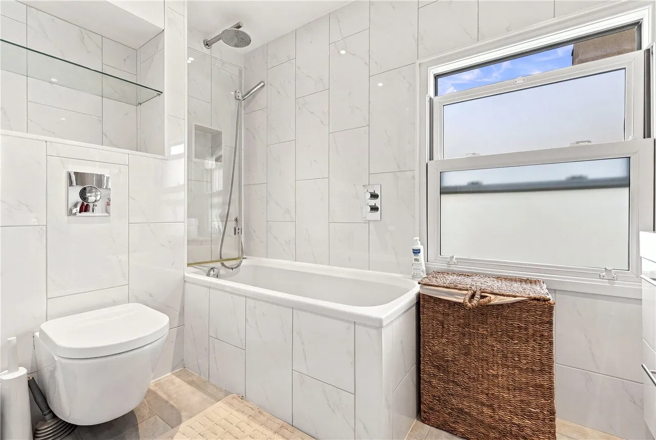 Langroyd Road, London, SW17, photo 10
