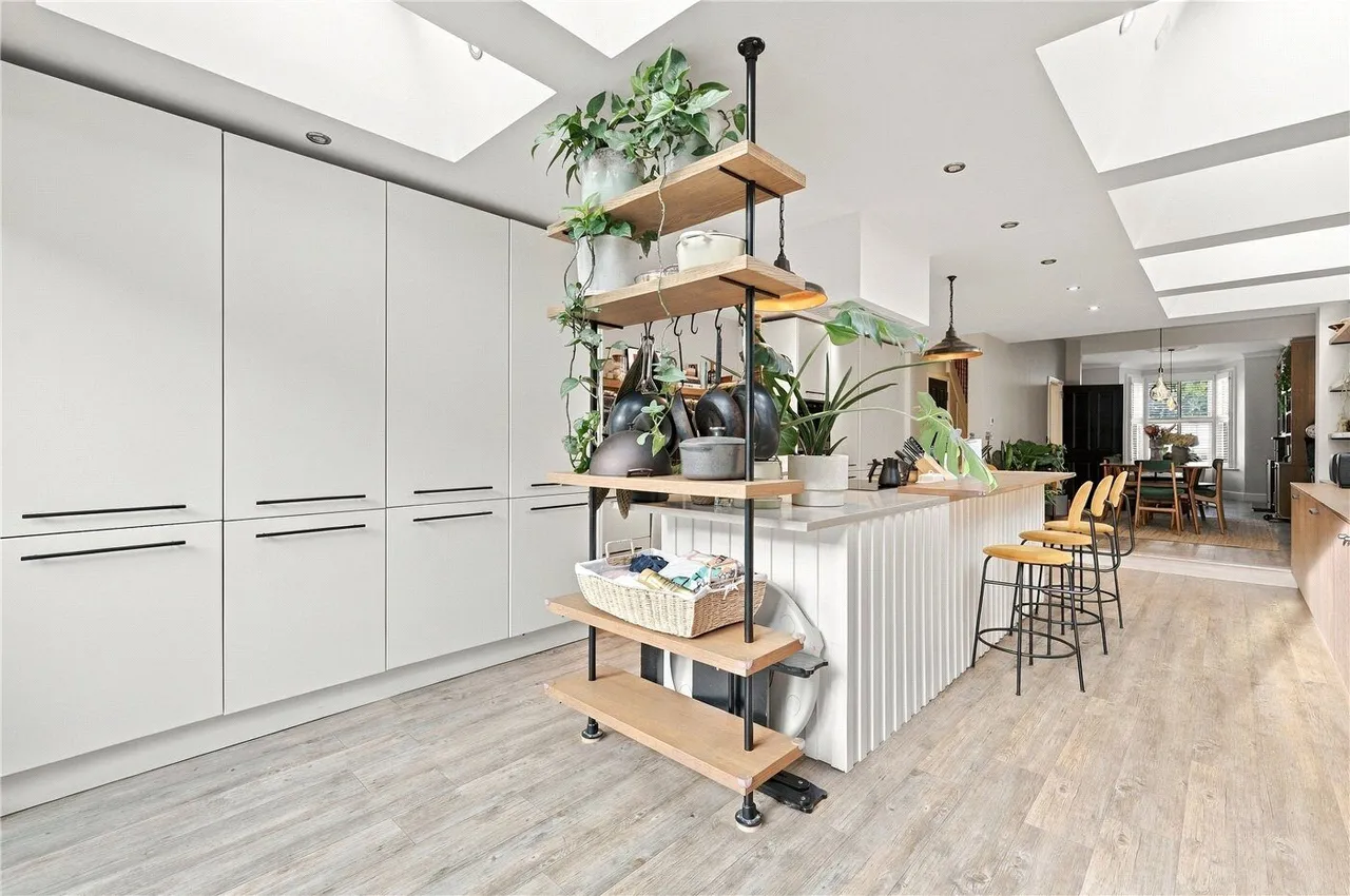 Langroyd Road, London, SW17, photo 6