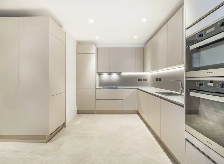 Curzon Square, Mayfair, W1J, photo 5