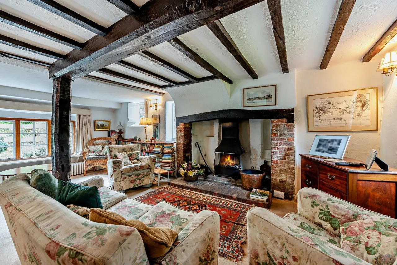 Thursley Road, Churt, GU10, photo 2