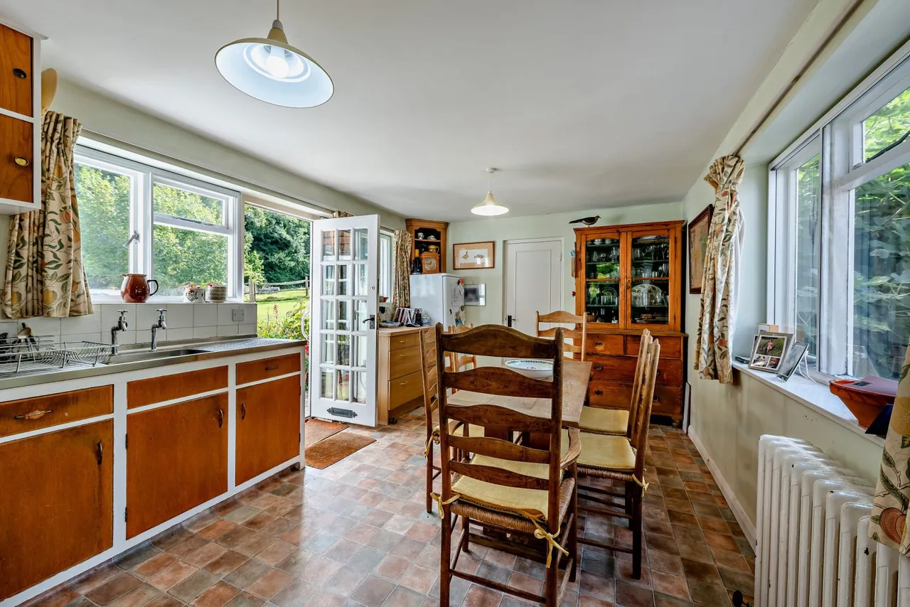 Thursley Road, Churt, GU10, photo 6