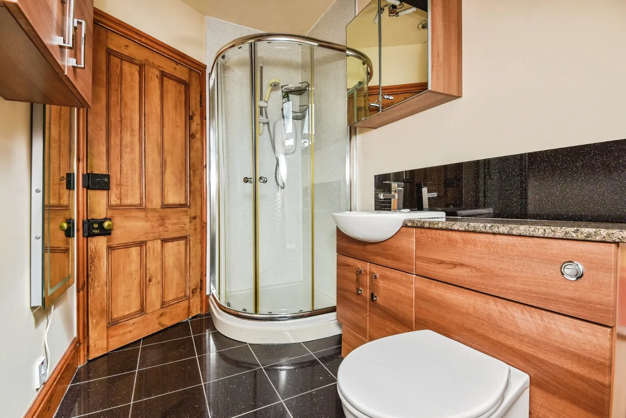 Burneside Road, Kendal, LA9, photo 16