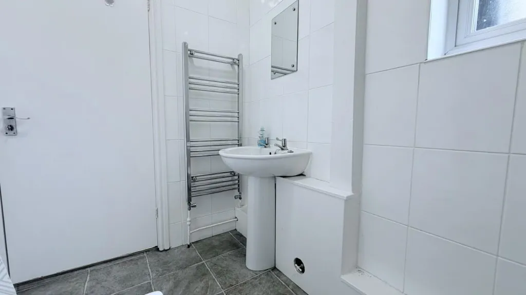 Foxhall Road, Nottingham, NG7, photo 18