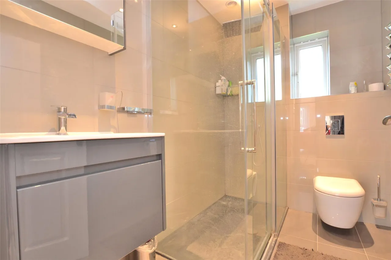 Heaton Court, 14 Denham Road, N20 0EE, photo 7