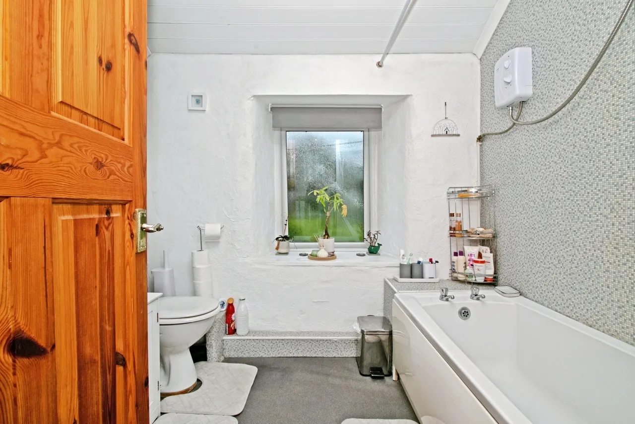 The Bank, Blowinghouse, TR15, photo 9