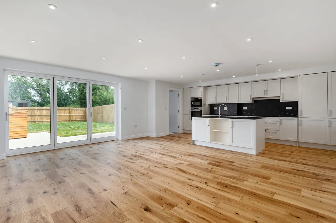 Spenny Lane, Claygate, TN12, photo 2