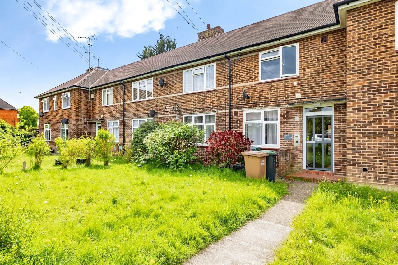 1 bed flat for sale, Ferryhills Close, Watford, WD19