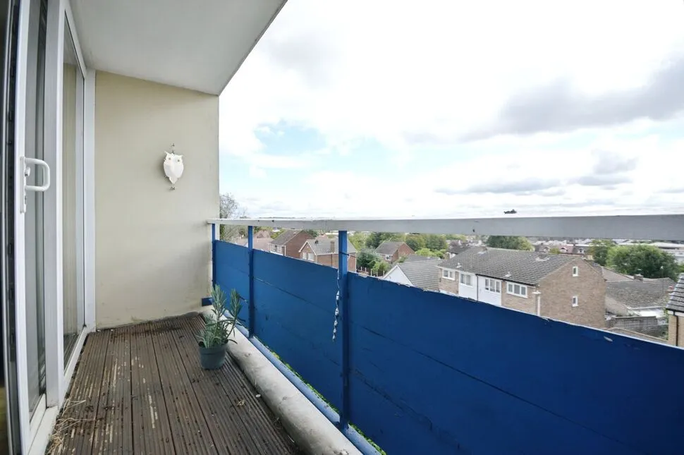 Humber Crescent, Rochester, Kent, ME2, photo 12