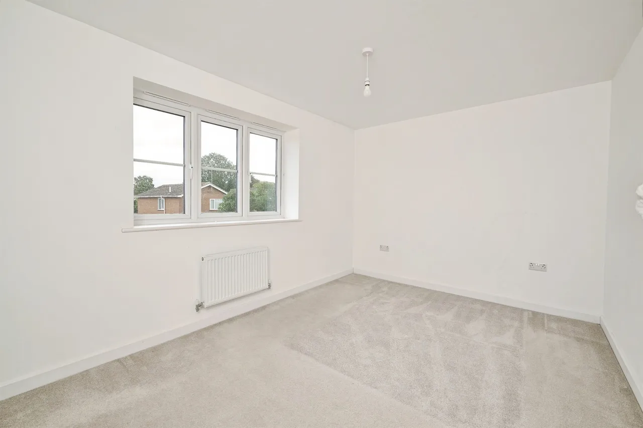 Tony Worth Close, Holbeach, Spalding, photo 9