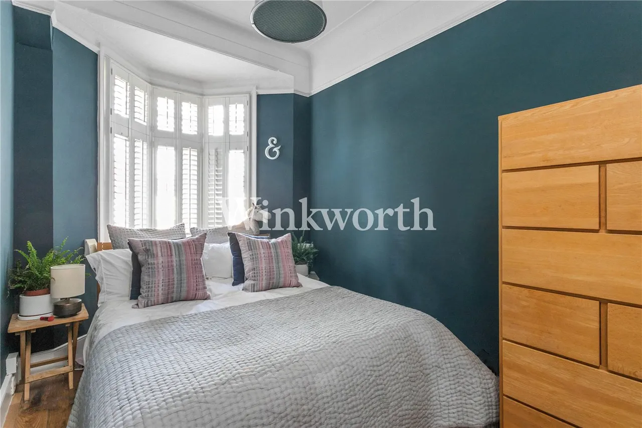 Fox Lane, London, N13, photo 4