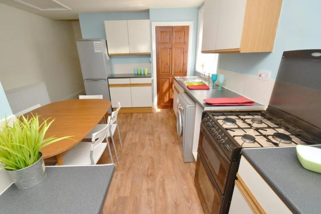 Henry Road, West Bridgford, NG2, photo 4