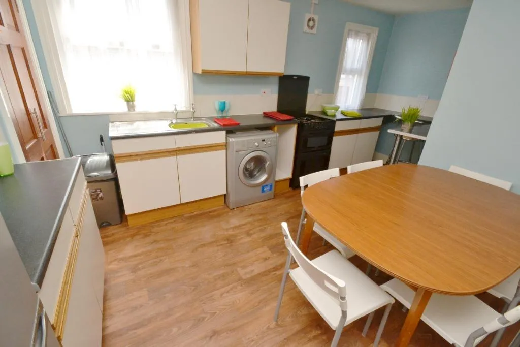 Henry Road, West Bridgford, NG2, photo 10